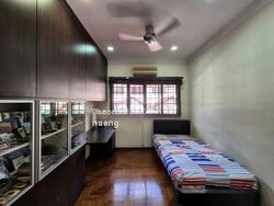 Highland Road (D19), Terrace #480404781
